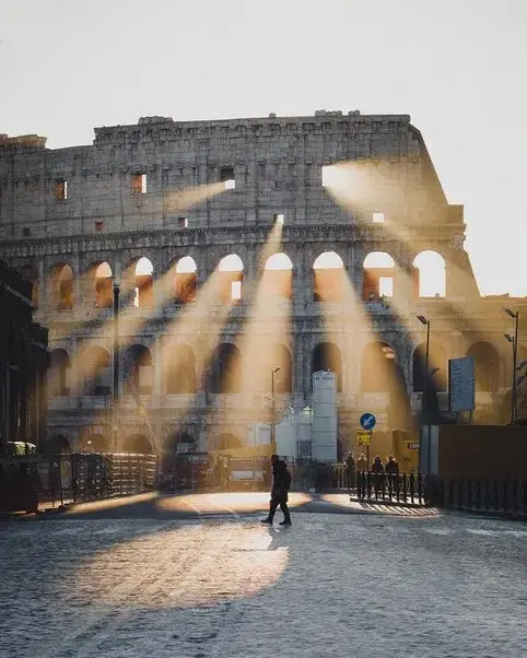 Free Tour Roma Imperial ⭐️Coliseo, Foros y Barrio Monti