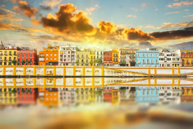Free Tour of Triana: The Most Authentic Soul of Seville