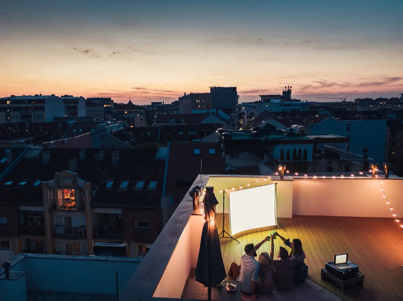 Madrid, una pantalla bajo las estrellas