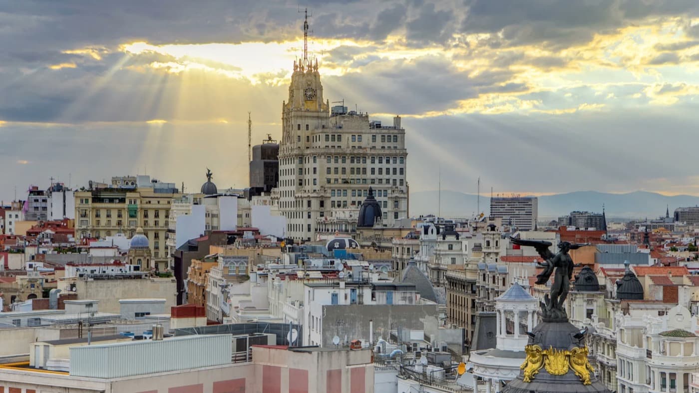 The Telefonica Building: A Gran Via Icon and Its History