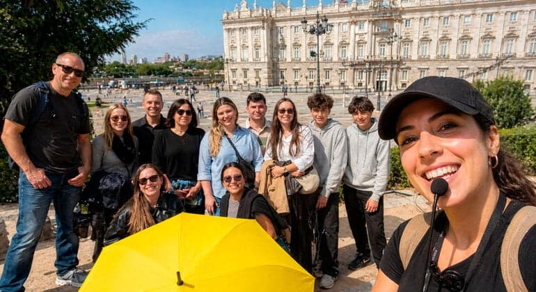 Madrid Essentials Free Tour : Sol, Plaza Mayor, Palais Royal et plus encore